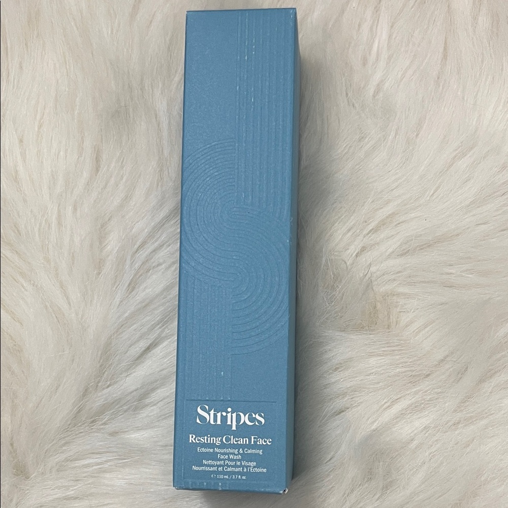 Stripes Resting Clean Face Cleanser